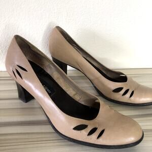 Etienne Aigner Tan Leather Cutout Pumps size 9.5